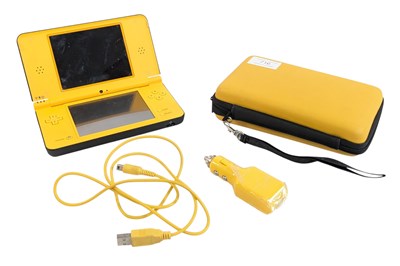 Lot 716 - GAMING - NINTENDO DS XL HAND HELD VIDEO GAME CONSOLE