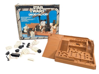Lot 521 - STAR WARS - VINTAGE DROID FACTORY KENNER PLAYSET