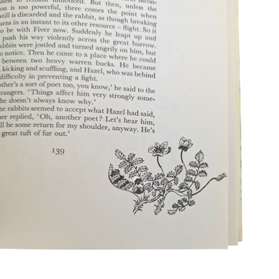 Lot 4 - ADAMS, RICHARD - SIGNED COPY OF WATERSHIP DOWN, ILLUSTRATED EDITION