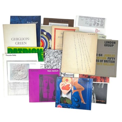 Lot 132 - ART - A COLLECTION OF 1960-70 EXHIBITION PROGRAMMES TO INCLUDE L.S. LOWRY, APOLLINAIRE CHEZ LUI ETC