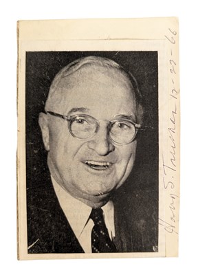 Lot 3 - AMERICAN PRESIDENTS - HARRY S. TRUMAN - AUTOGRAPHED PHOTOGRAPH