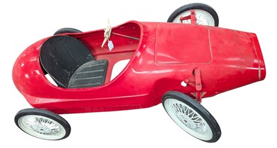 Lot 2 - PEDAL CAR - VINTAGE TRIANG VANWALL TINPLATE PEDAL CAR