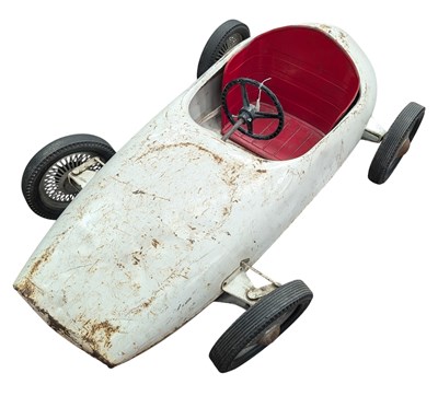 Lot 5 - PEDAL CAR - VINTAGE FRENCH DEVILLAINE BROTHERS TINPLATE PEDAL CAR