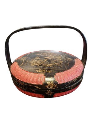 Lot 326 - CHINESE 20TH CENTURY PERANAKAN WEDDING BASKET