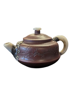 Lot 124 - 20TH CENTURY CHINESE TERRACOTTA TEAPOT