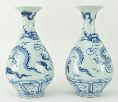 Lot 155 - PAIR OF BLUE AND WHITE "DRAGON" VASES 青花龙纹玉壶春瓶一对