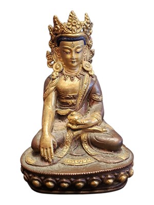 Lot 14 - SMALL LATE 19TH / EARLY 20TH CENTURY CHINESE BRONZE BUDDHA FIGURE 清 鎏金铜佛坐像