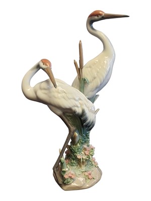Lot 88 - LLADRO - LATE 20TH CENTURY PORCELAIN COURTING CRANES MODEL 1611 FIGURE