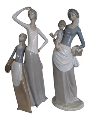 Lot 89 - NAO BY LLADRO - TWO LATE 20TH CENTURY PORCELAIN GROUP FIGURES