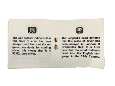 Lot 7 - STUART DEVLIN SILVER GILT 1978 SURPRISE EGG WITH FROG AND SPLASH