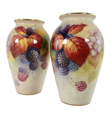 Lot 27 - KITTY BLAKE X ROYAL WORCESTER - PAIR OF HAND PAINTED PORCELAIN AUTUMN VASES