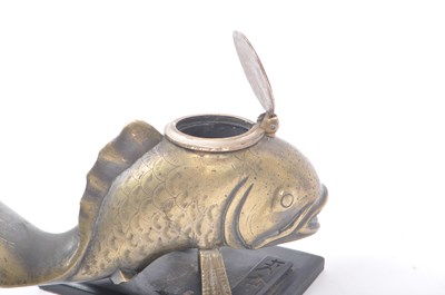 Lot 210 - EARLY 20TH CENTURY JAPANESE INKWELL