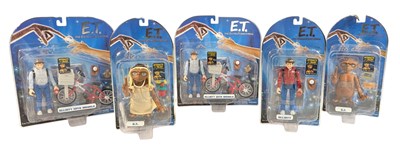 Lot 801 - ET EXTRA TERRESTRIAL - TOYS R US EXCLUSIVE ACTION FIGURES