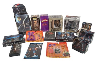 Lot 540 - COLLECTION OF RETRO TOYS, GAMES AND TRADING CARDS ETC