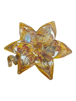 Lot 104 - MID CENTURY ITALIAN MURANO ART GLASS FLOWER SCULPTURE