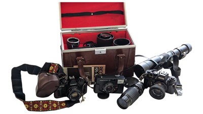 Lot 461 - COLLECTION 20TH CENTURY CAMERAS & EQUIPMENT