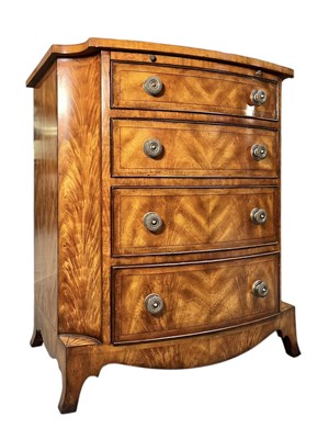 Lot 515 - BRIGHTS OF NETTLEBED - GEORGIAN STYLE MAHOGANY CHEST OF DRAWERS