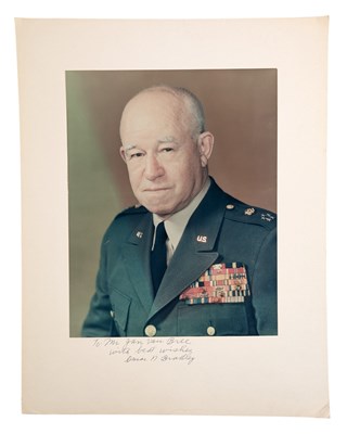 Lot 58 - AMERICAN MILITARY - OMAR BRADLEY (D.1981) - WWII AMERICAN GENERAL