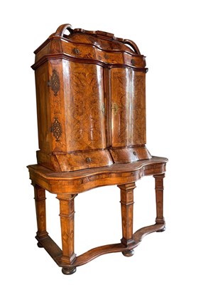Lot 450 - SOUTH GERMAN EARLY 18TH CENTURY BAROQUE WALNUT & MARQUETRY ESCRITOIRE