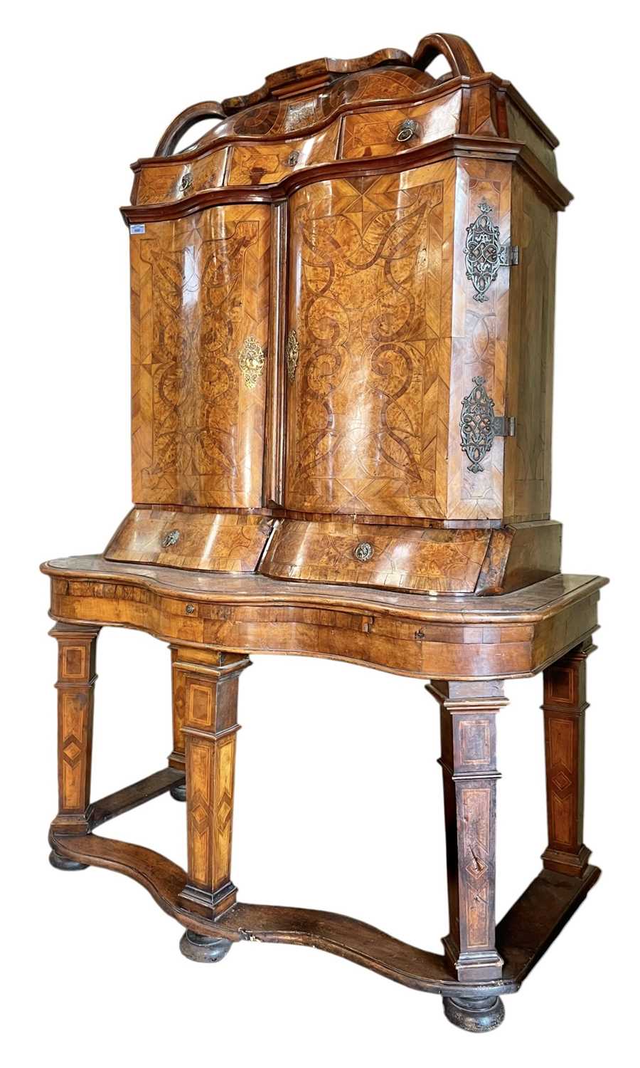 Lot 450 - SOUTH GERMAN EARLY 18TH CENTURY BAROQUE WALNUT & MARQUETRY ESCRITOIRE