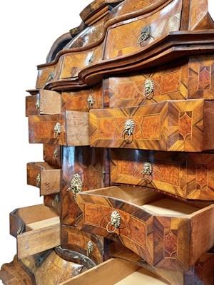 Lot 450 - SOUTH GERMAN EARLY 18TH CENTURY BAROQUE WALNUT & MARQUETRY ESCRITOIRE