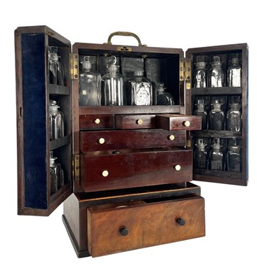 Lot 263 - GEORGE III EARLY 19TH CENTURY MAHOGANY TRAVEL MEDICINE APOTHECARY CABINET