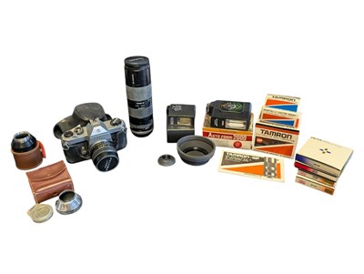 Lot 371 - LATE 20TH CENTURY VINTAGE SLR CAMERA W/ ACCESSORIES & LENSES