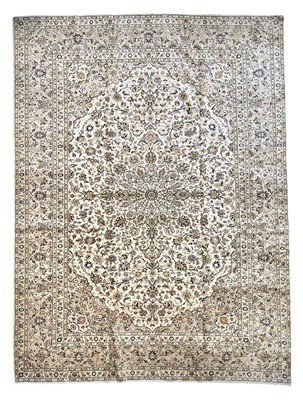 Lot 506 - 20TH CENTURY CENTRAL PERSIAN ISLAMIC KASHAN WOOL FLOOR CARPET RUG