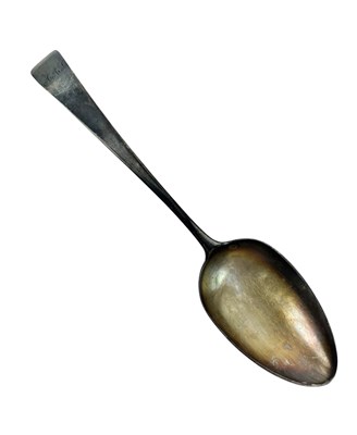 Lot 74 - EARLY 19TH CENTURY GEORGE III HALLMARKED SILVER SERVING SPOON