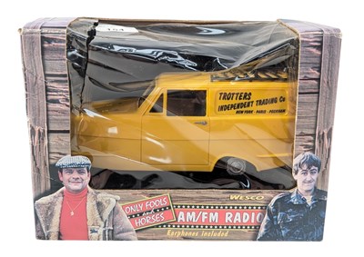 Lot 154 - ONLY FOOLS & HORSES - VINTAGE WESCO AM/FM RADIO