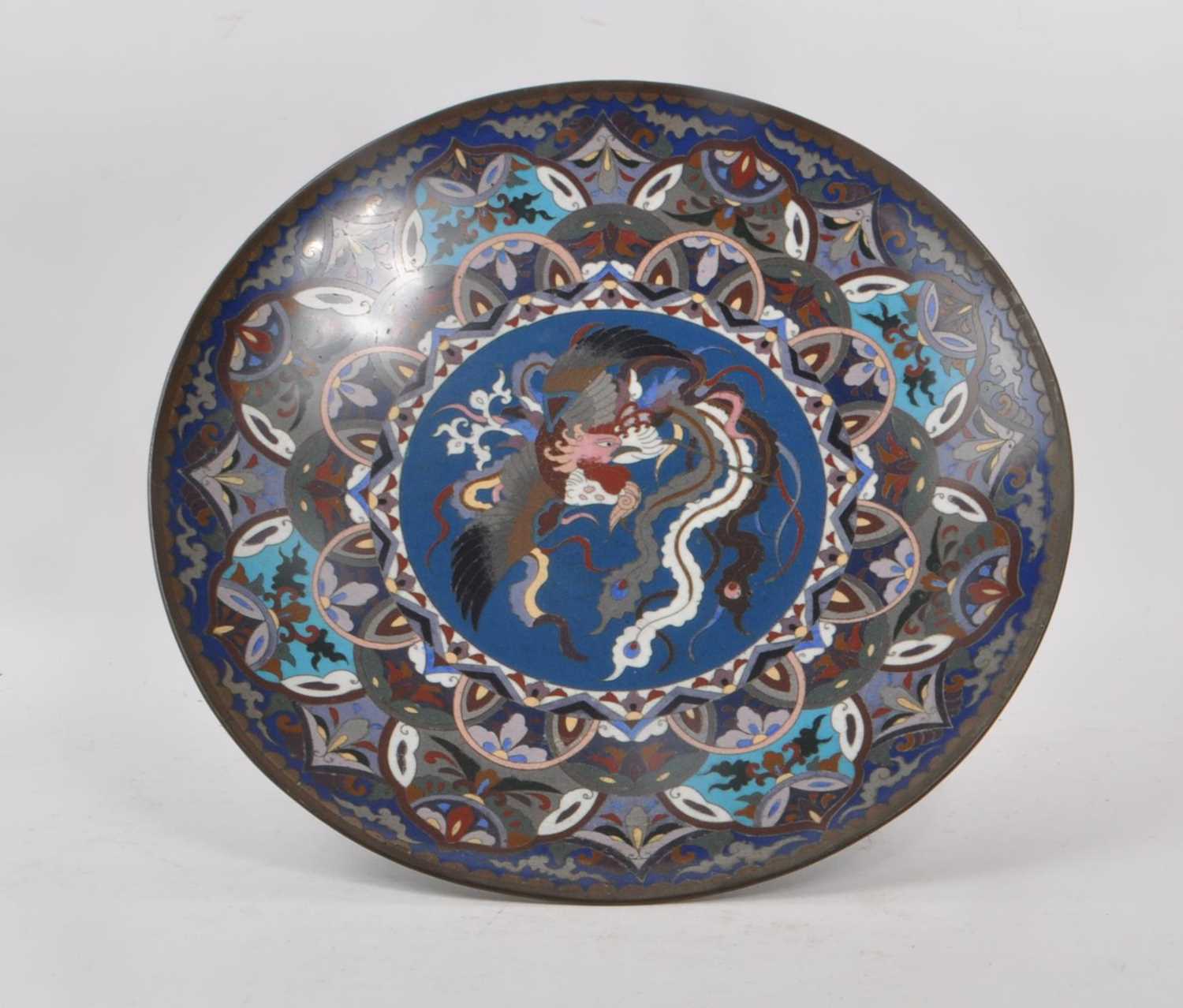 Lot 18 - VINTAGE EARLY 20TH CENTURY JAPANESE CLOISONNE DISH