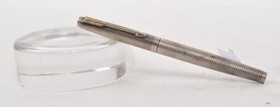 Lot 215 - PARKER - VINTAGE 1960S STERLING SILVER FOUNTAIN PEN