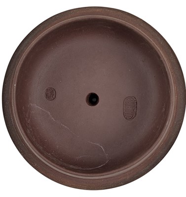 Lot 50 - ATT. GU JINGZHOU CHINESE ZISHA CLAY TEAPOT 顾景舟款 宜兴紫砂茶壺