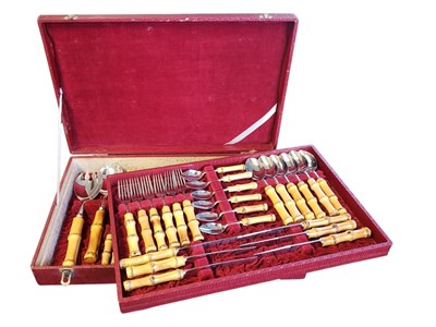 Lot 387 - VINTAGE 20TH CENTURY BAMBOO CUTLERY CANTEEN