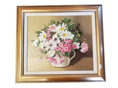 Lot 390 - 20TH CENTURY PAMELA DAVIS STILL LIFE PAINTING