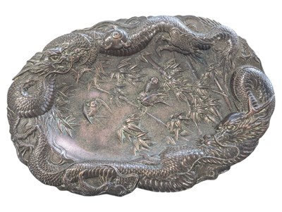 Lot 419 - 19TH CENTURY COPPER REPOUSSE JAPANESE PLATE FEATURING DRAGONS