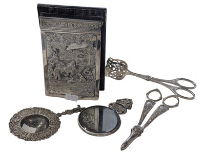 Lot 403 - COLLECTION OF VINTAGE 20TH CENTURY SILVER PLATE COLLECTABLES