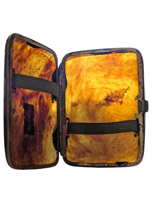 Lot 401 - EARLY 20TH CENTURY TORTOISE SHELL CIGARETTE CASE