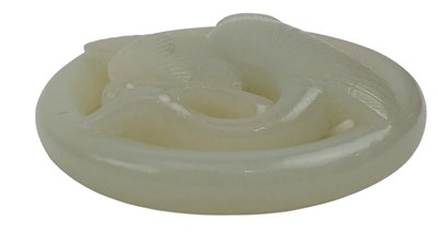 Lot 38 - LIAO / JIN DYNASTY (907-1234 CE) CHUNSHUI HETIAN CARVING OF 辽或金 春水和田玉 鹘攫天鹅玉带环