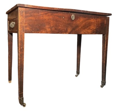 Lot 631 - GEORGE III LATE 18TH CENTURY MAHOGANY SIDE RENT TABLE