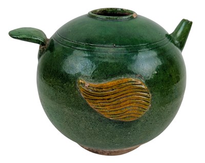 Lot 71 - CHINESE GREEN GLAZED POTTERY EWER 绿釉执壶