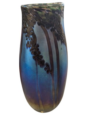 Lot 189 - NORMAN STUART CLARKE (1944) - MODERN 21ST CENTURY STUDIO ART GLASS VASE