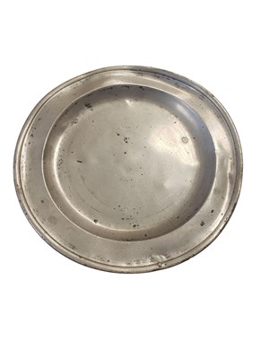 Lot 478 - 18TH CENTURY HALE & SONS PEWTER CHARGER PLATE