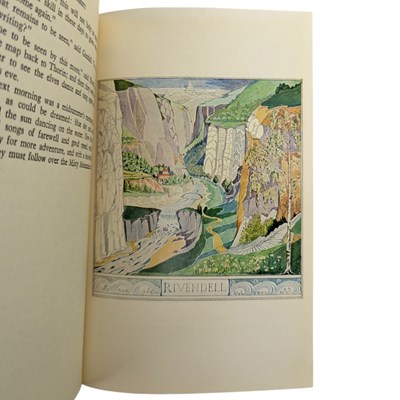 Lot 8 - TOLKIEN, J.R.R. - 1967 THE HOBBIT - THIRD EDITION WITH BRIGHT DUSTWRAPPER