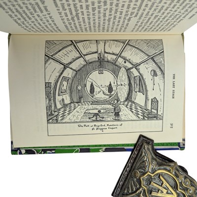 Lot 8 - TOLKIEN, J.R.R. - 1967 THE HOBBIT - THIRD EDITION WITH BRIGHT DUSTWRAPPER