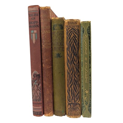 Lot 74 - SELECTION OF DECORATIVE CLOTH BOUND ILLUSTRATED BOOKS TO INCLUDE GUIDE TO FAIRYLAND
