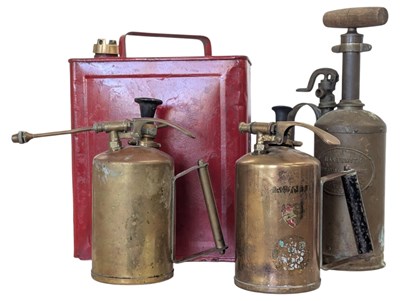 Lot 238 - COLLECTION OF VINTAGE 20TH CENTURY METAL ITEMS