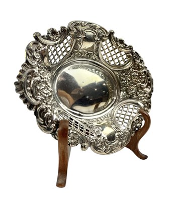 Lot 15 - 19TH CENTURY VICTORIAN HALLMARKED SILVER BON BON DISH