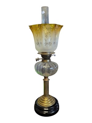 Lot 266 - VICTORIAN 19TH CENTURY CORINTHIAN STYLE OIL LAMP