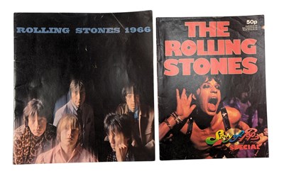 Lot 18 - THE ROLLING STONES - ORIGINAL 1966 PROGRAMME & MAGAZINE